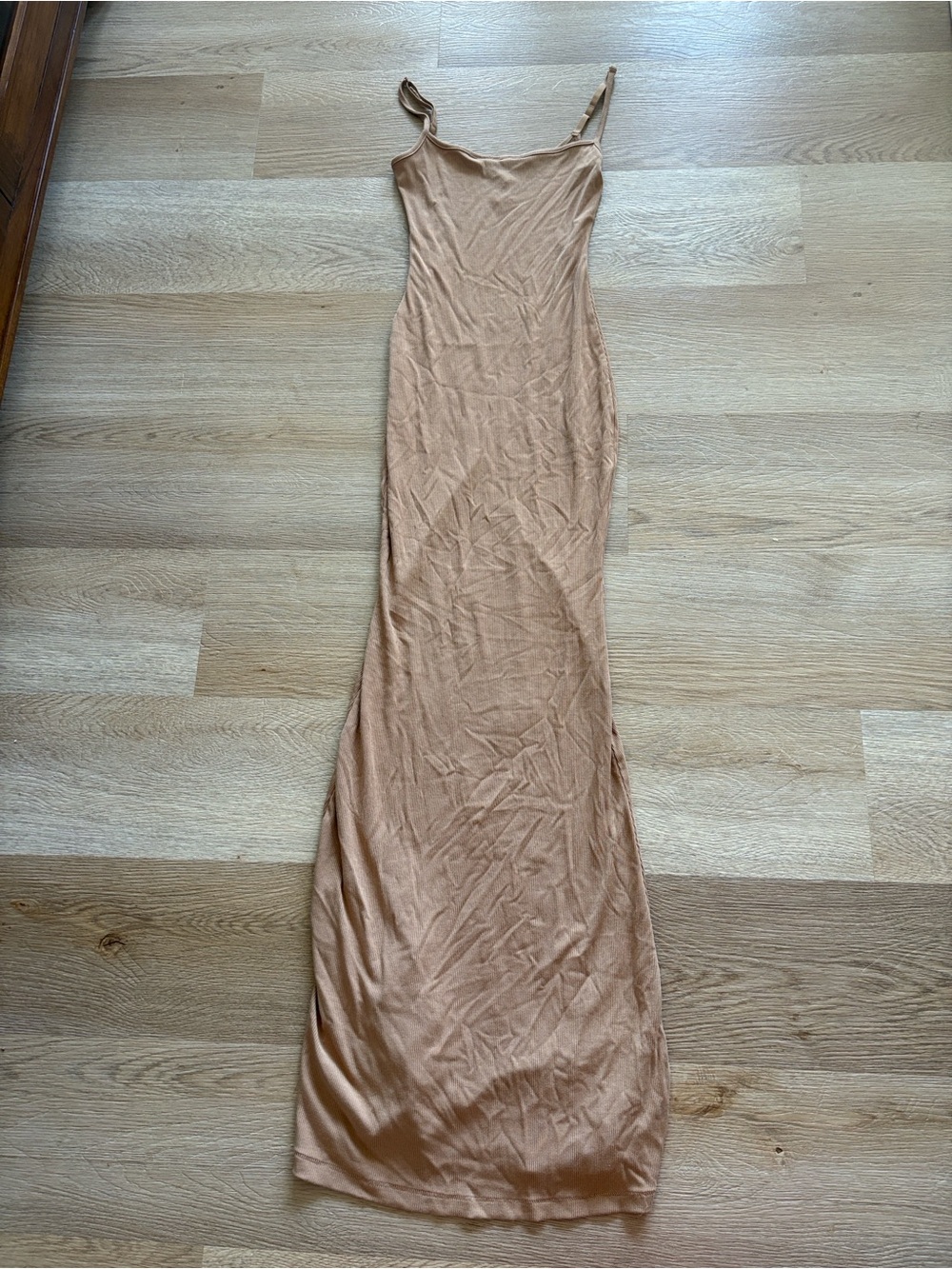 SKIMS Sleek Tan Square-Neck Maxi Dress - Picture 3 of 3